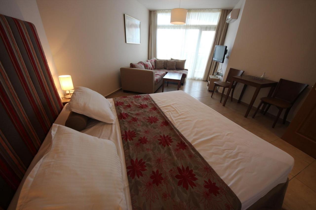 Menada Sozopol Apartments ภายนอก รูปภาพ