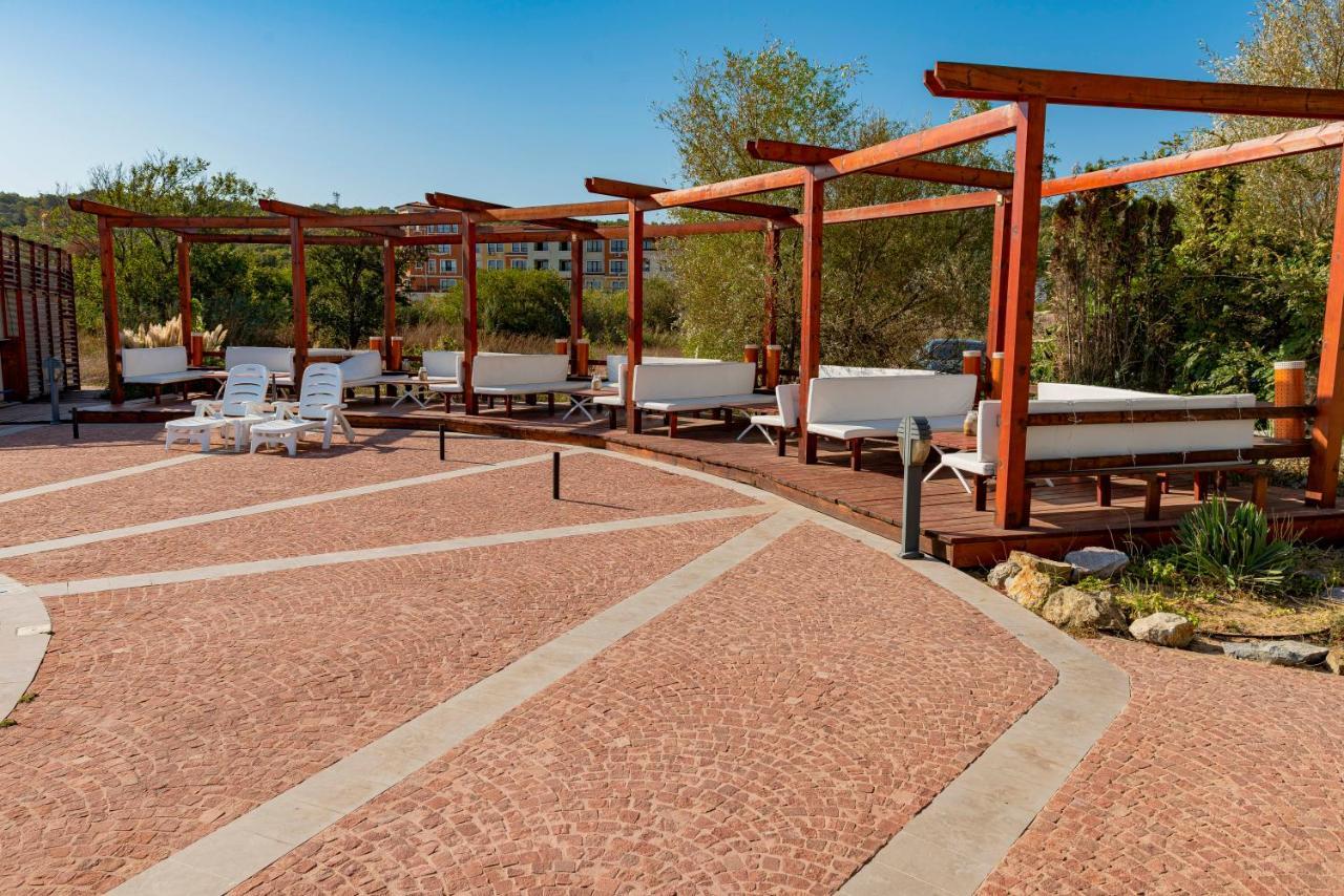Menada Sozopol Apartments ภายนอก รูปภาพ